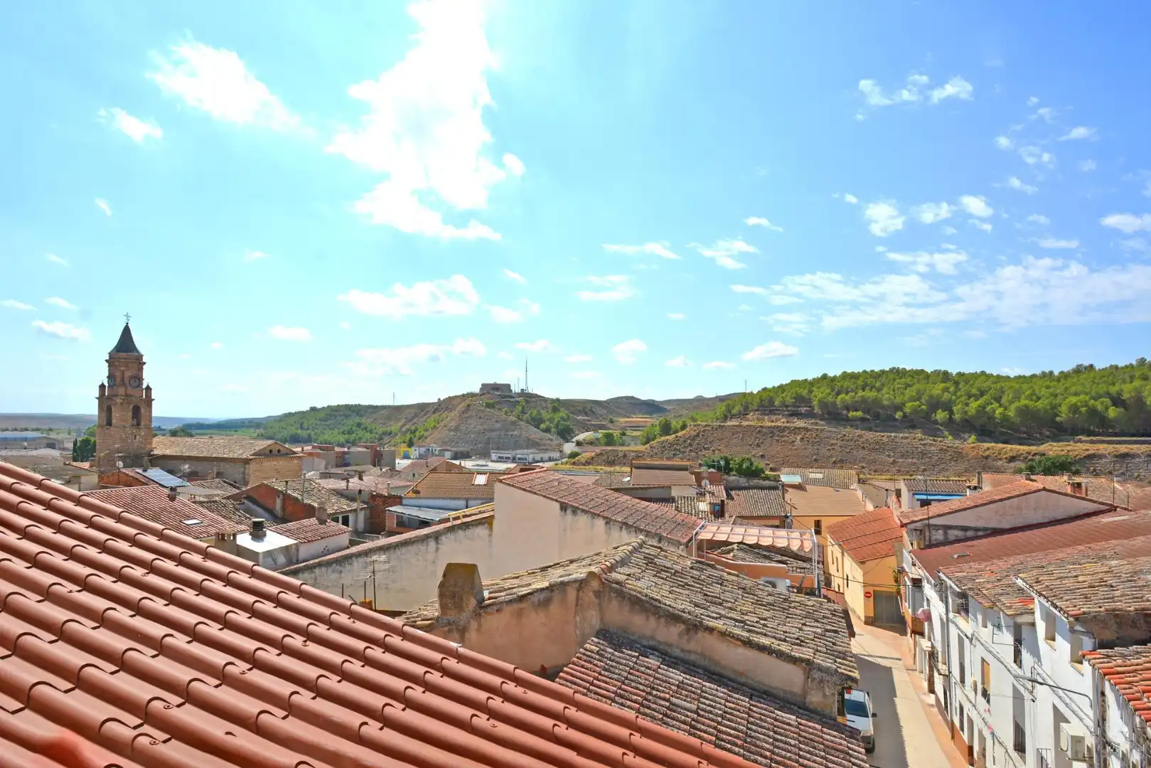 Vista exterior de Casa o xalet en venda en Peñalba amb Calefacció, Terrassa i Balcó