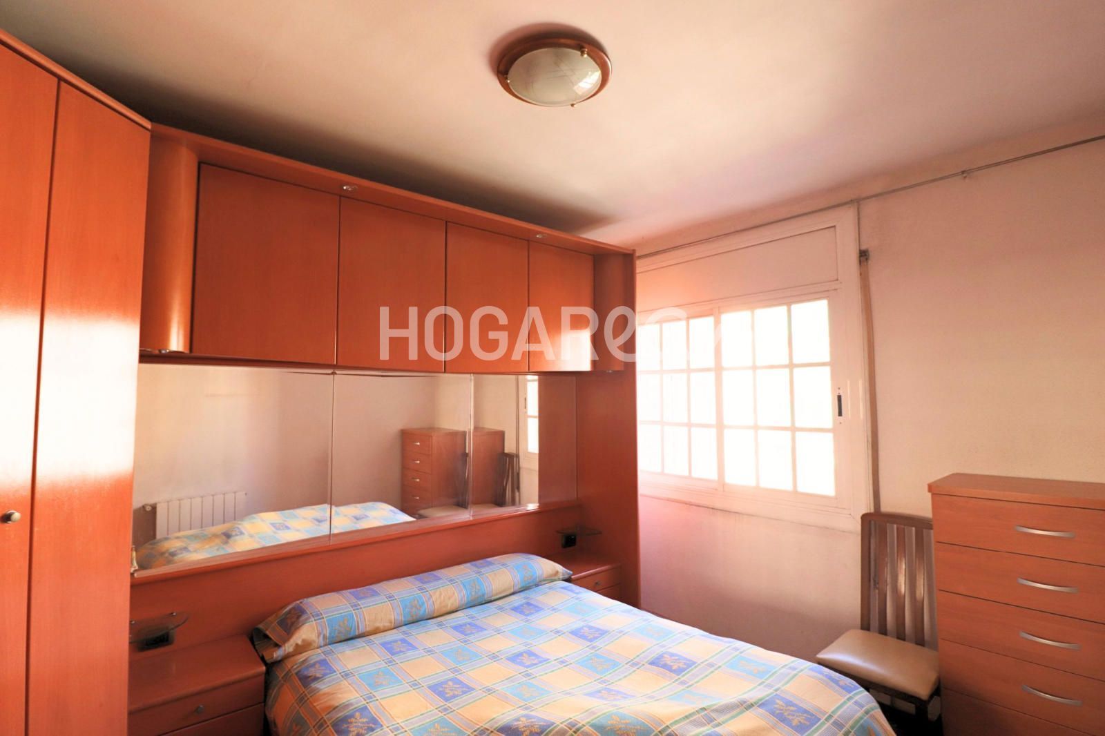 Bedroom of Flat for sale in L'Hospitalet de Llobregat  with Heating, Terrace and Balcony
