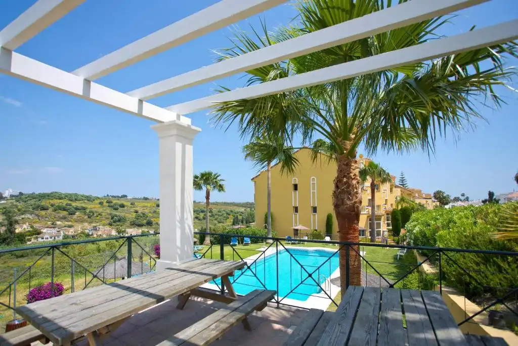 Apartamento con piscina en venta en Estepona Pueblo, imagen 12