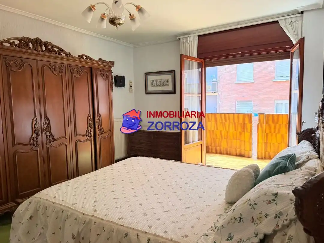 Bedroom of Flat for sale in Bilbao   with Heating, Storage room and Balcony