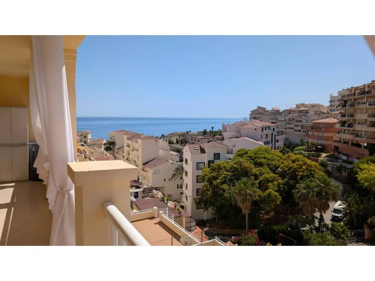 Apartament amb piscina en venda a Torrequebrada, imagen 2