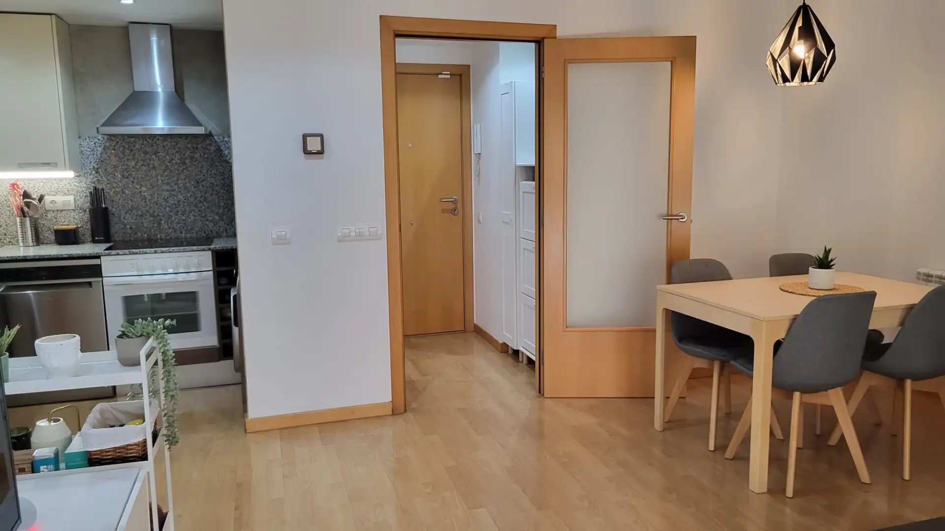 Piso en venta en Cerdanyola del Vallès con Aire acondicionado, Calefacción y Parquet