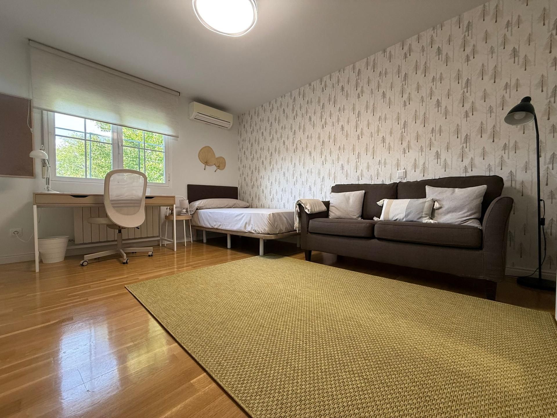 Bedroom of Flat to share in Villanueva de la Cañada