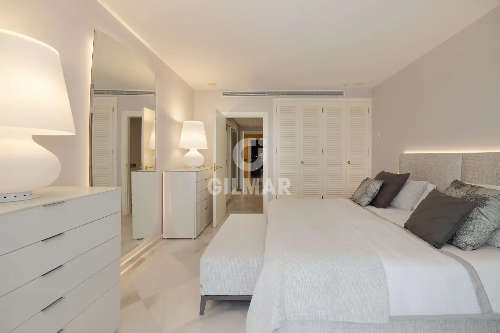 Habitación de Apartamento en venta en Marbella con Calefacción, Jardín privado y Trastero