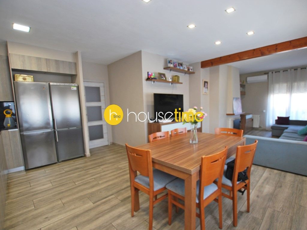 Dining room of Flat for sale in Dosrius