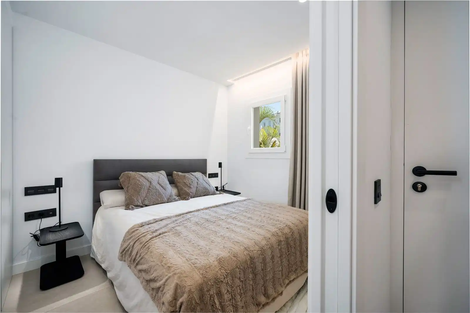 Flat with pool for sale in La Quinta, imagen 17