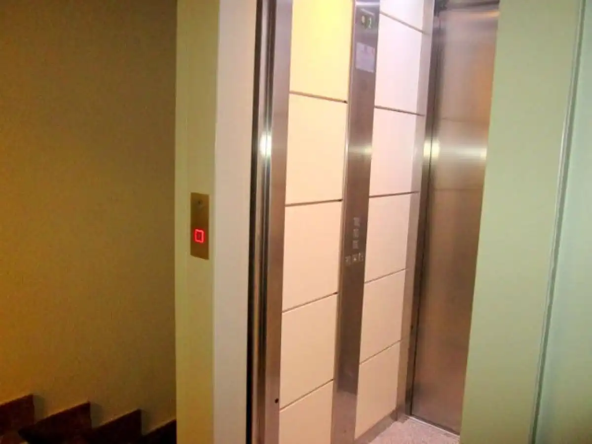 Office space with lift to rent in Calle SAN JUAN DE DIOS, imagen 13