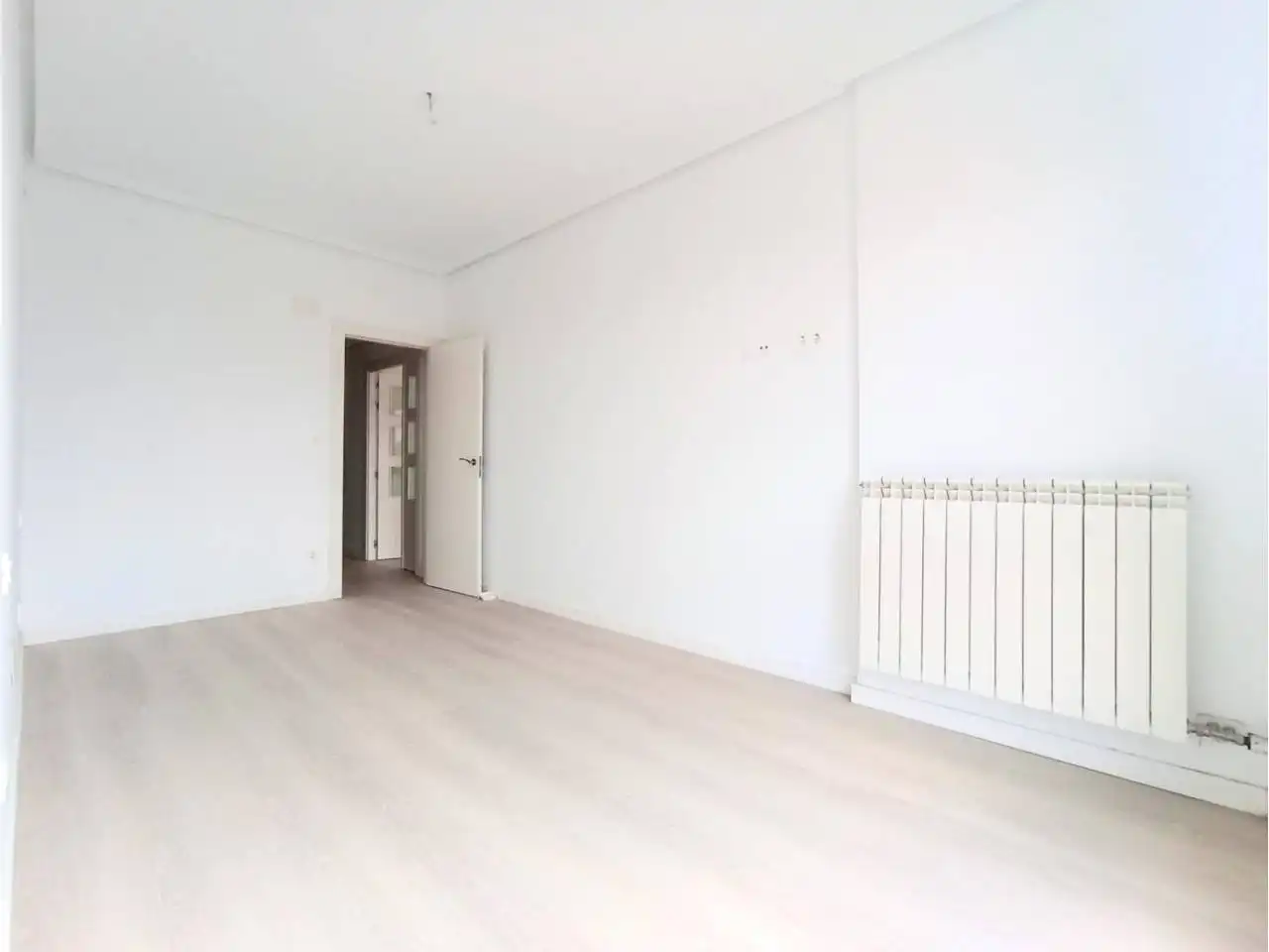 Bedroom of Flat for sale in Cerezo de Río Tirón  with Heating and Terrace