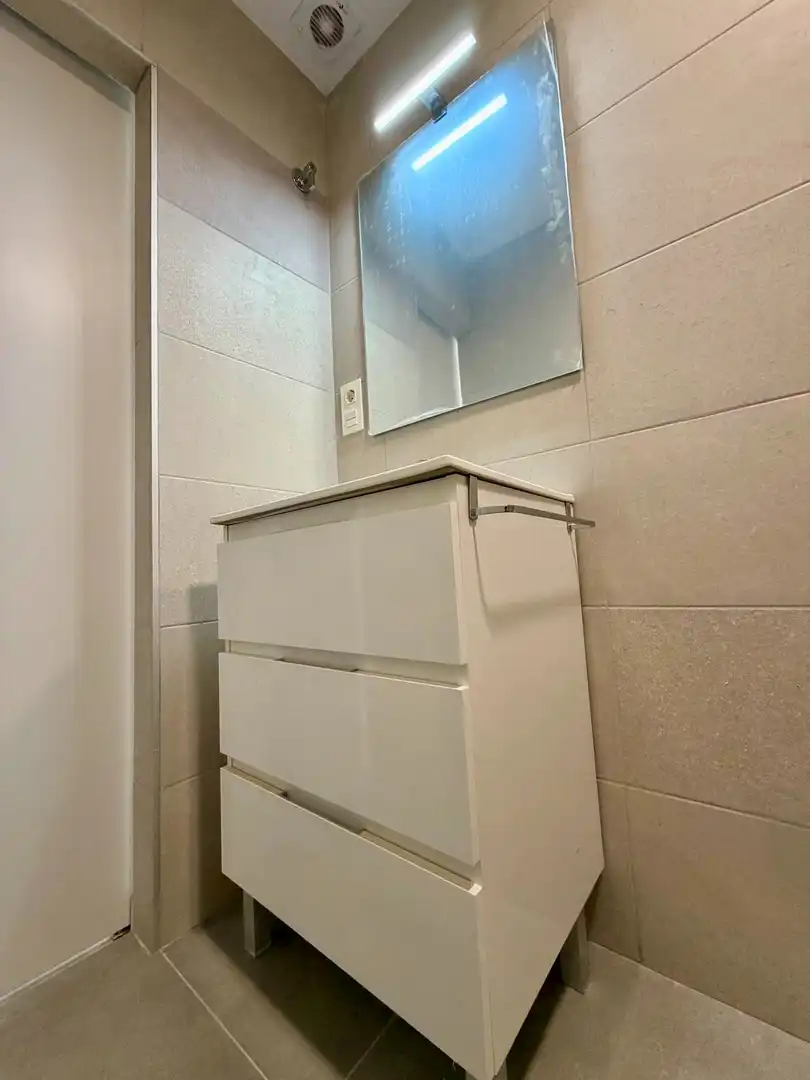 Bathroom of Flat for sale in Fuengirola  with Air Conditioner, Heating and Community pool