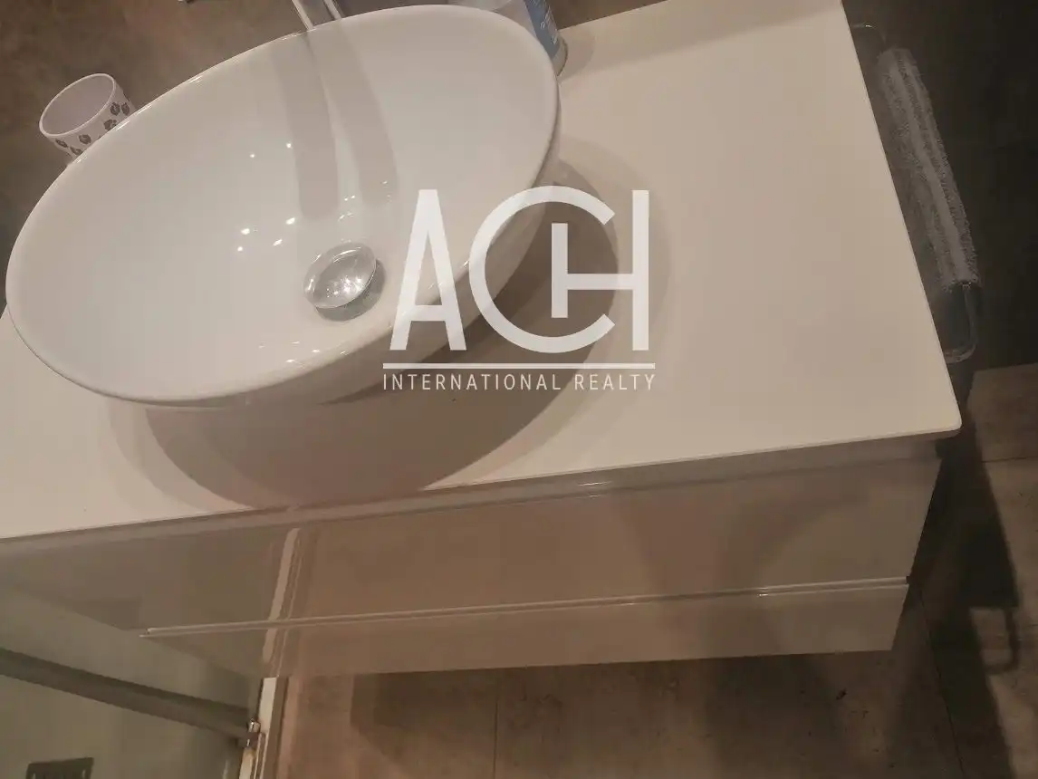 Flat for rent in CALLE JULIO URQUIJO, San Pedro de Deusto - La Ribera