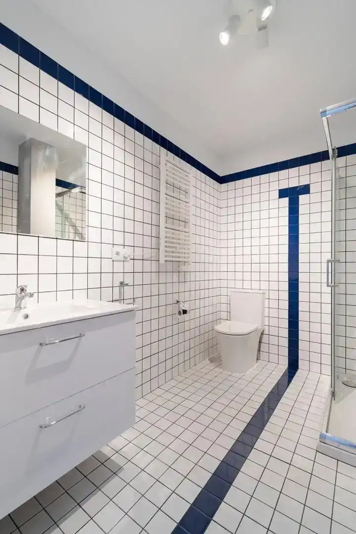 Baño de Piso para compartir en Oleiros con Parquet, Amueblado y Horno