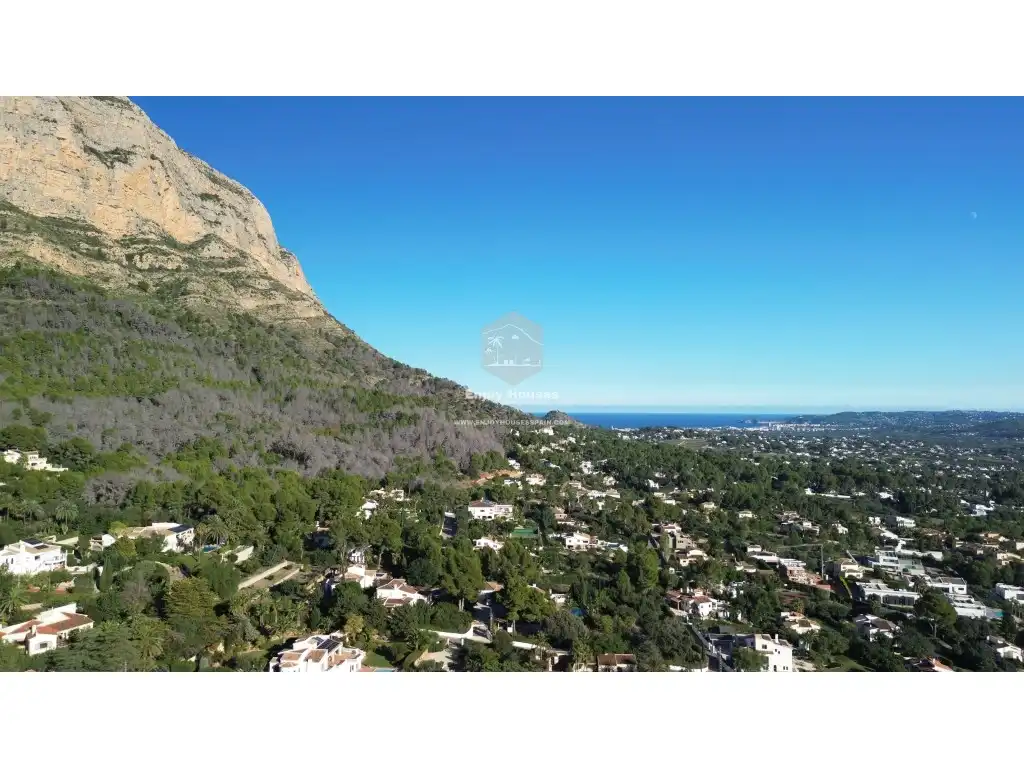 Houses for sale in Montgó - Ermita