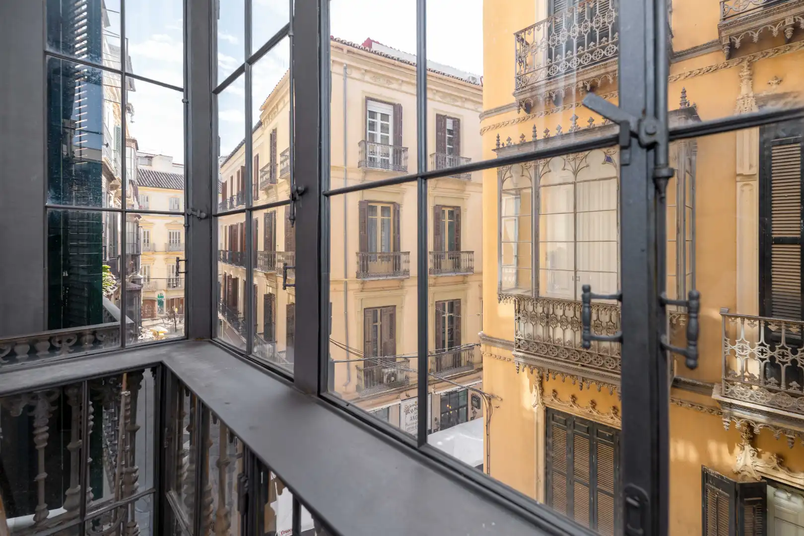 Exterior view of Flat for sale in Málaga  with Air Conditioner and Storage room