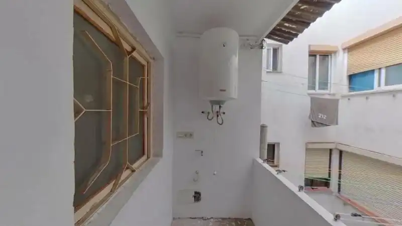 Flat for sale in Carrer Miguel de Cervantes, imagen 3