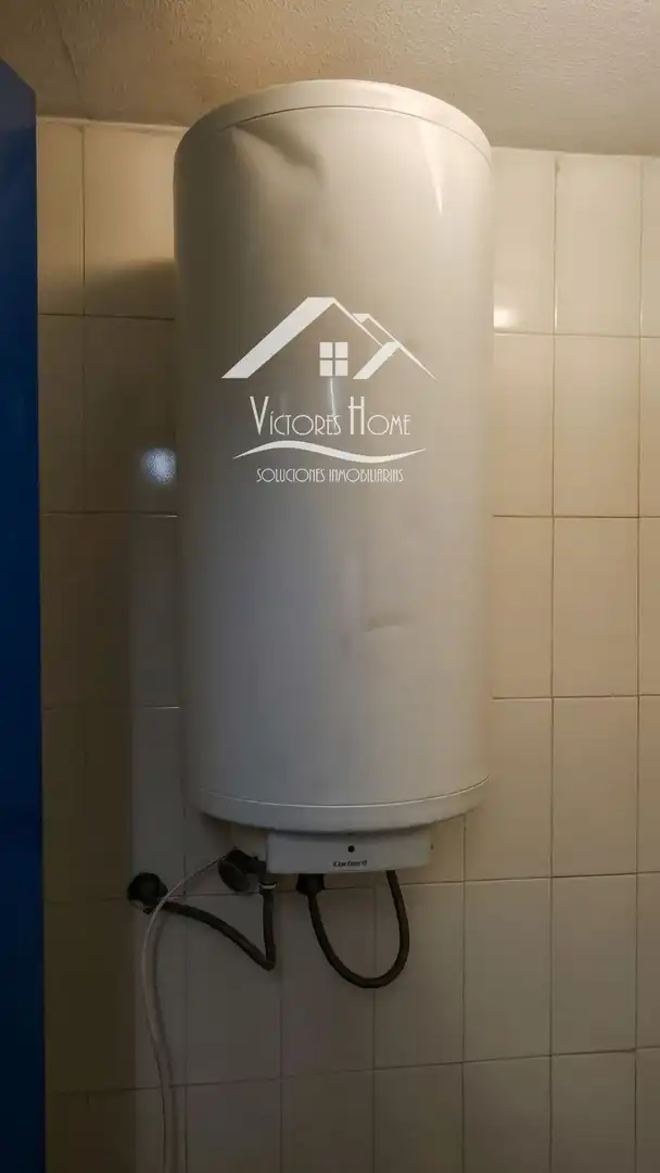 Bathroom of Industrial buildings for sale in Madrid