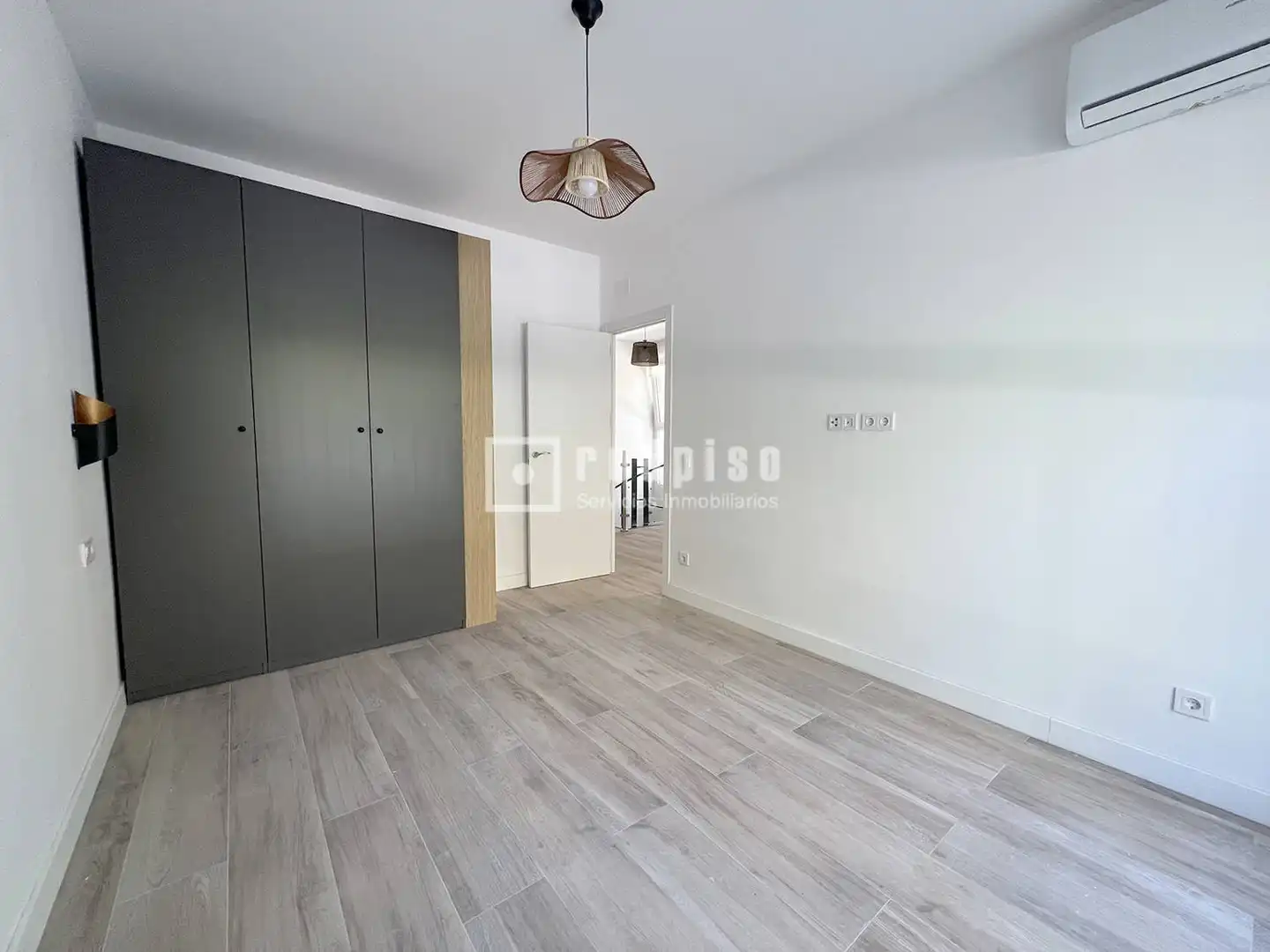 Habitación de Piso en venta en Madrid con Aire acondicionado, Calefacción y Alarma
