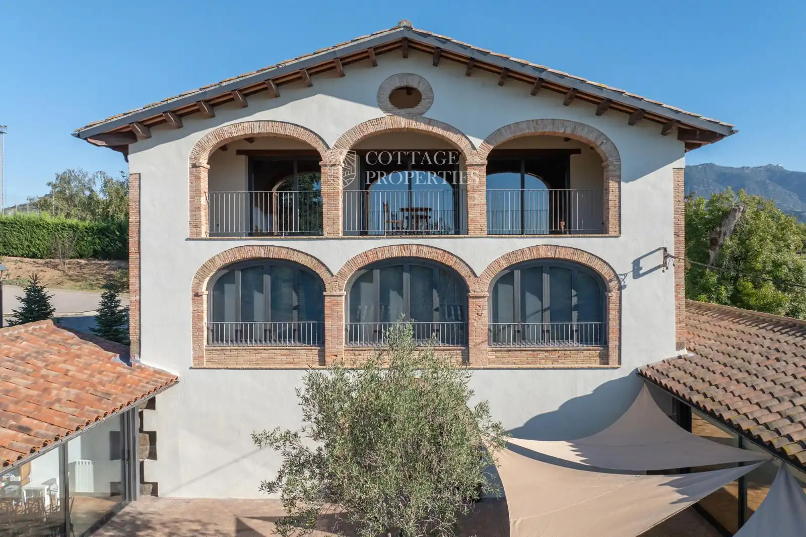 Vista exterior de Finca rústica en venta en Torelló con Terraza y Amueblado