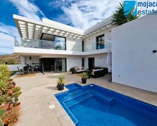 Vista exterior de Casa o xalet en venda en Mojácar amb Aire condicionat, Terrassa i Piscina