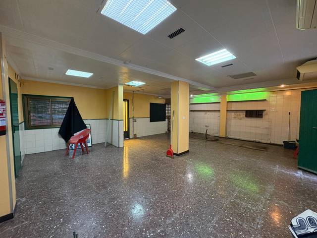 Local comercial en Venta en Carrer de Ca N'Alzamora en Ca n'Alzamora