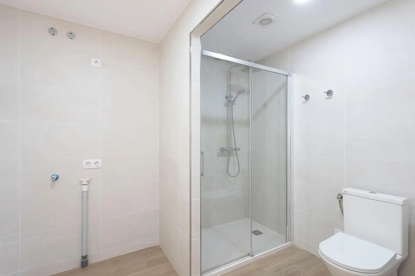 Badezimmer von Wohnung zur Miete in Barcelona mit Terrasse