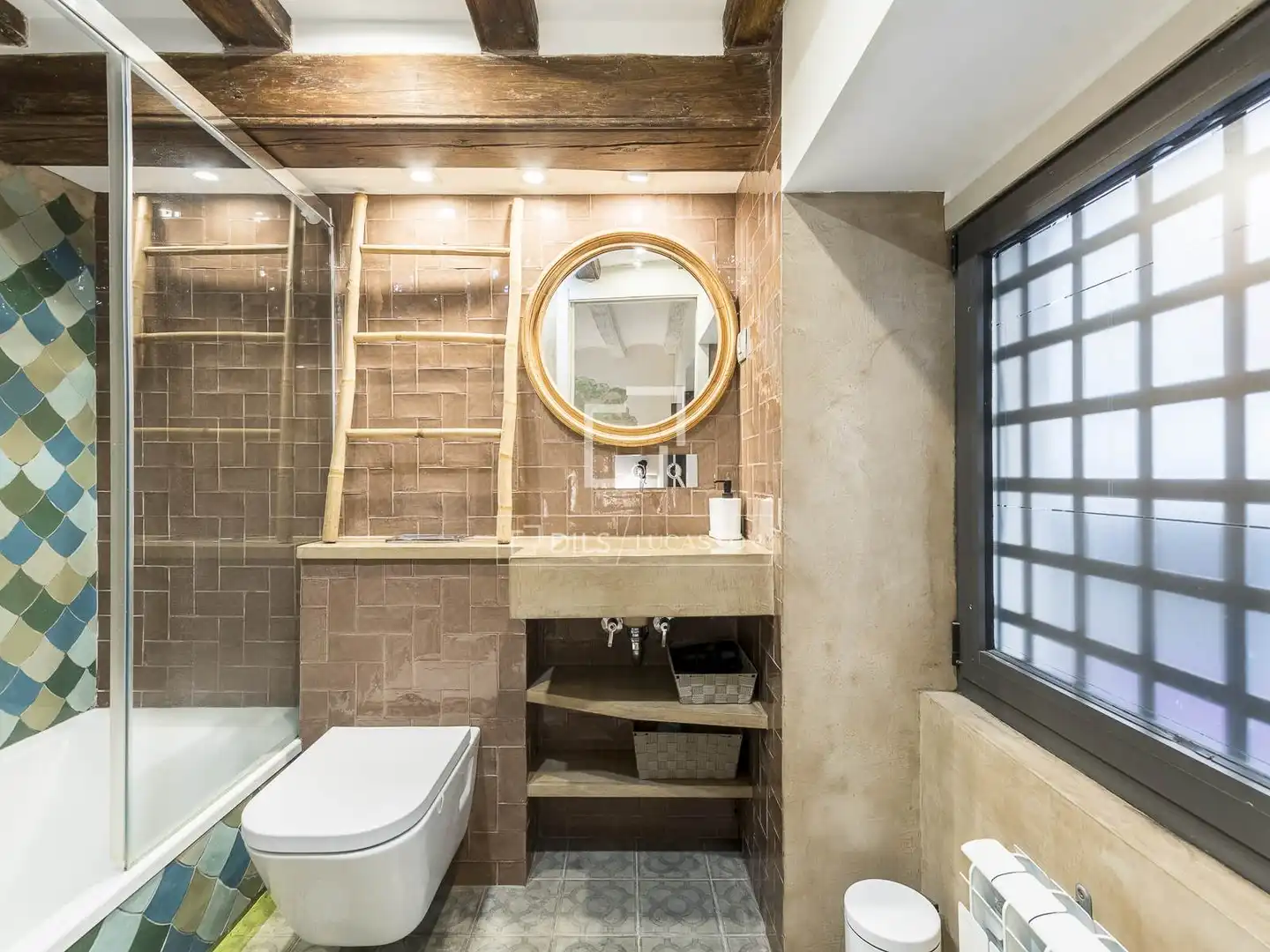 Baño de Piso en venta en Barcelona con Aire acondicionado, Calefacción y Trastero