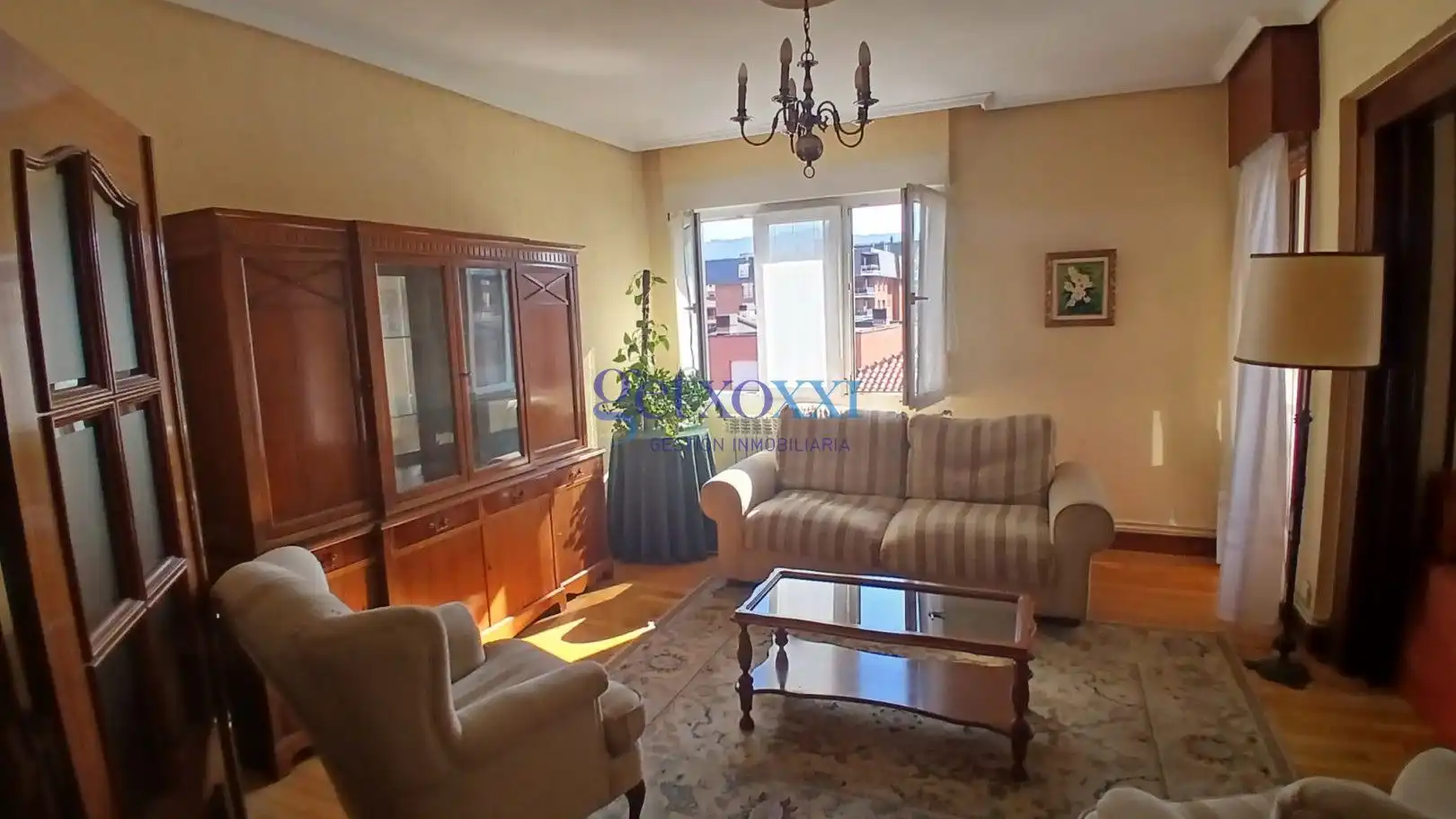 Flat with lift for sale in Las Arenas, imagen 3