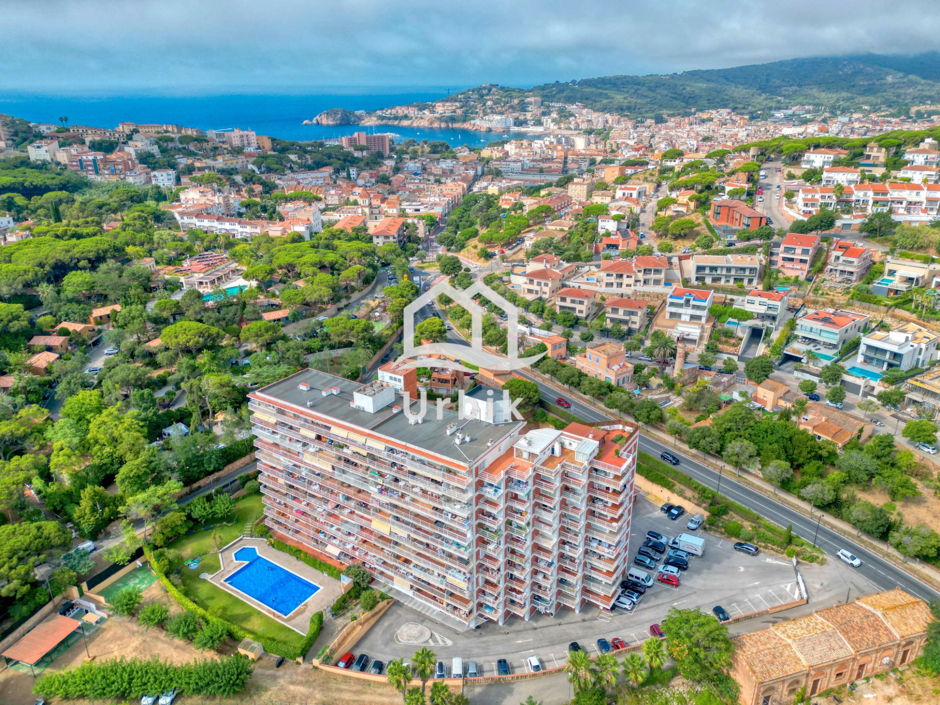 Vista exterior de Apartament en venda en Sant Feliu de Guíxols amb Forn, Microones i Piscina comunitària