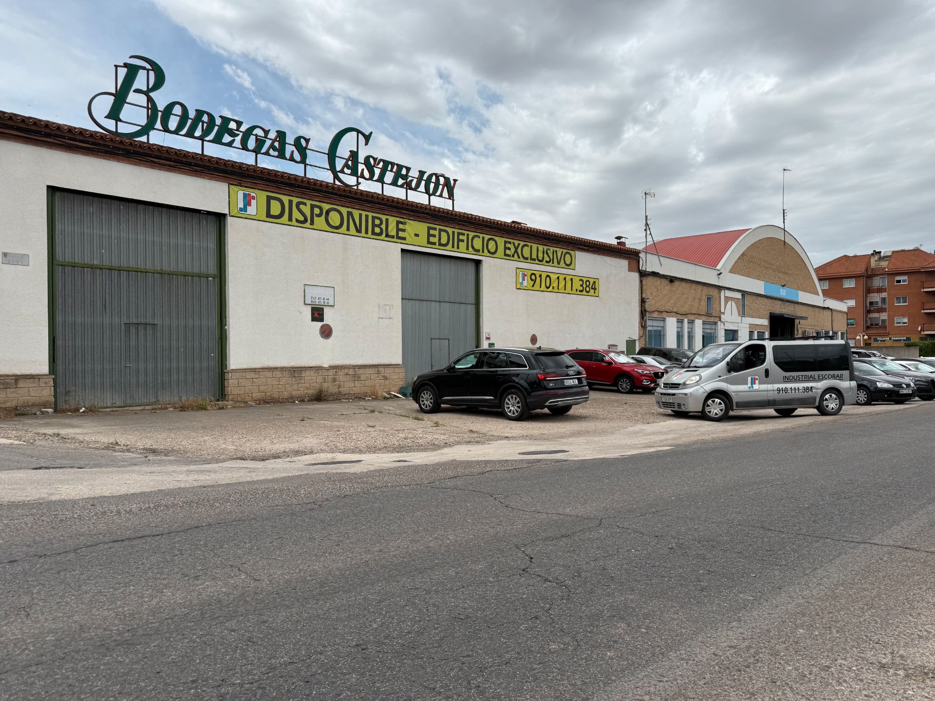 Vista exterior de Nau industrial en venda en Arganda del Rey