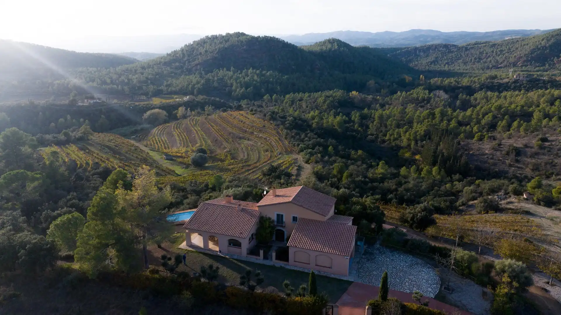 Vista exterior de Finca rústica en venda en Falset amb Calefacció, Jardí privat i Terrassa