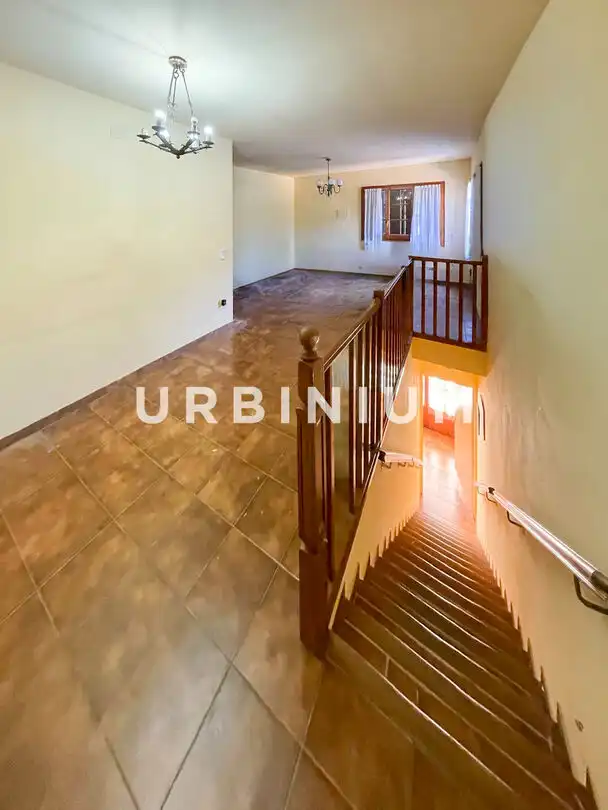 Edificio en venta en Maçanet de Cabrenys