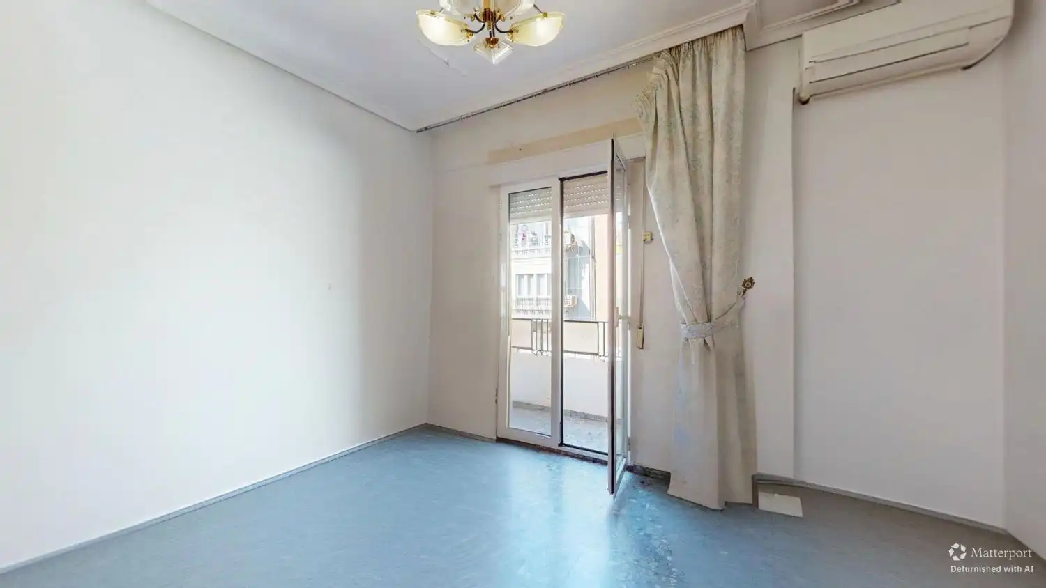 Bedroom of Flat for sale in Sevilla  with Air Conditioner, Terrace and Storage room