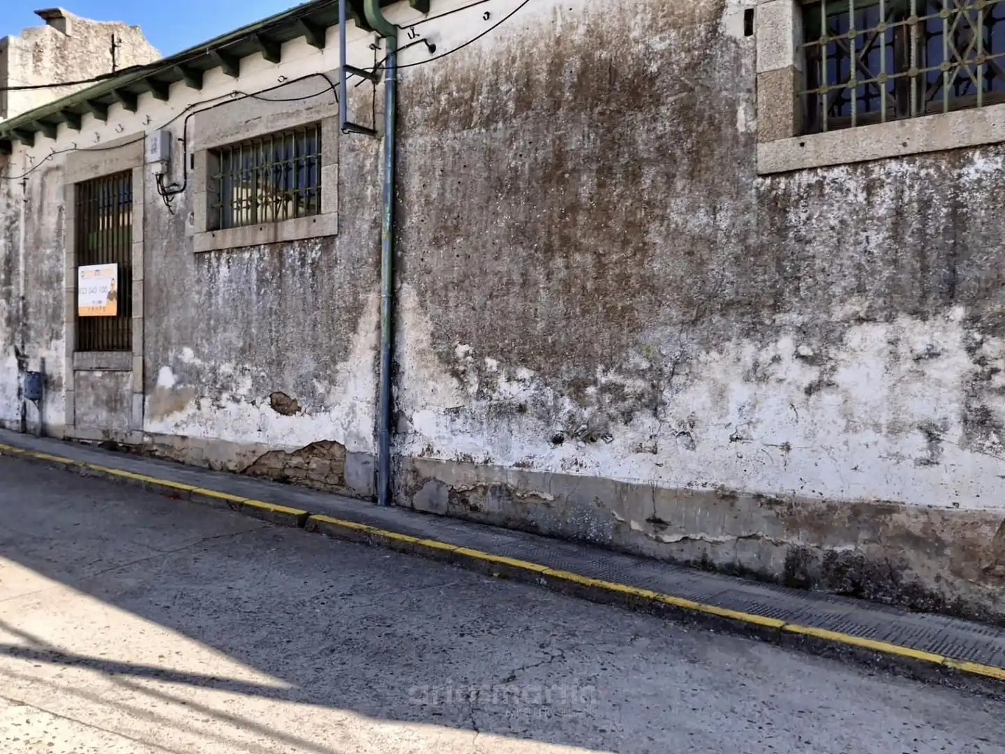 Vista exterior de Edificio en venta en Vitigudino, Salamanca