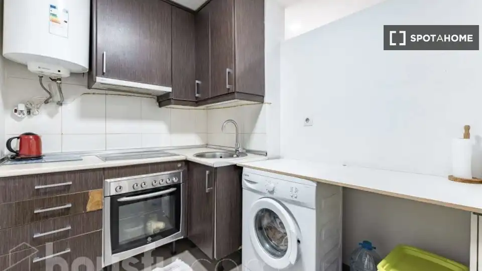 Cocina de Piso de alquiler en Barcelona con Aire acondicionado, Calefacción y Amueblado