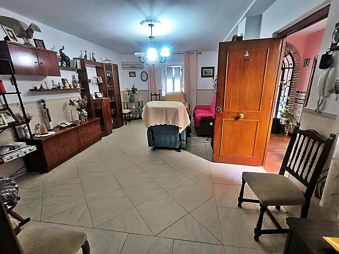 Sala d'estar de Casa o xalet en venda en Córdoba amb Aire condicionat, Calefacció i Terrassa