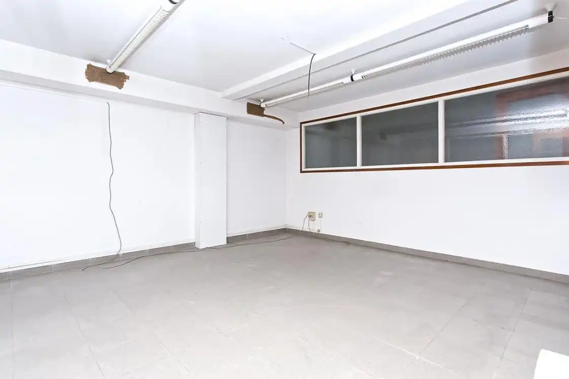 Local comercial en venta en Fonts dels Capellans - Sagrada Família, imagen 9