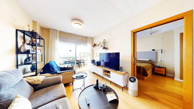 Apartamento en Venta en Calle Lagarillo, Málaga, Spain en El Cortijuelo