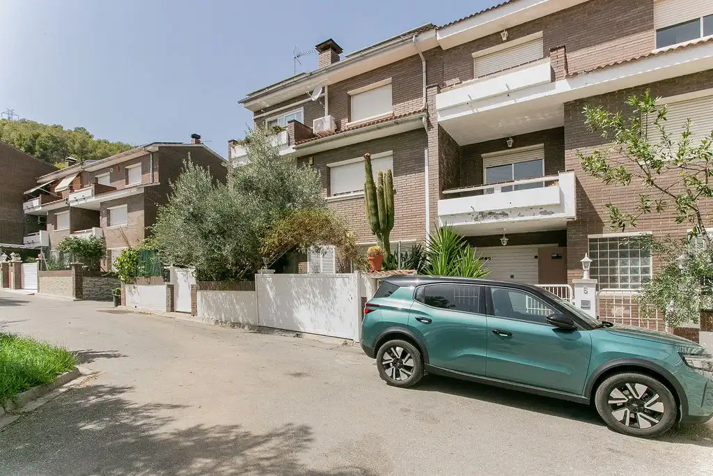 Semi-detached house for sale in C/ Ferrer i Guardia, imagen 2