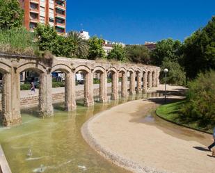Exterior view of Planta baja for sale in  Barcelona Capital  with Air Conditioner, Terrace and Balcony