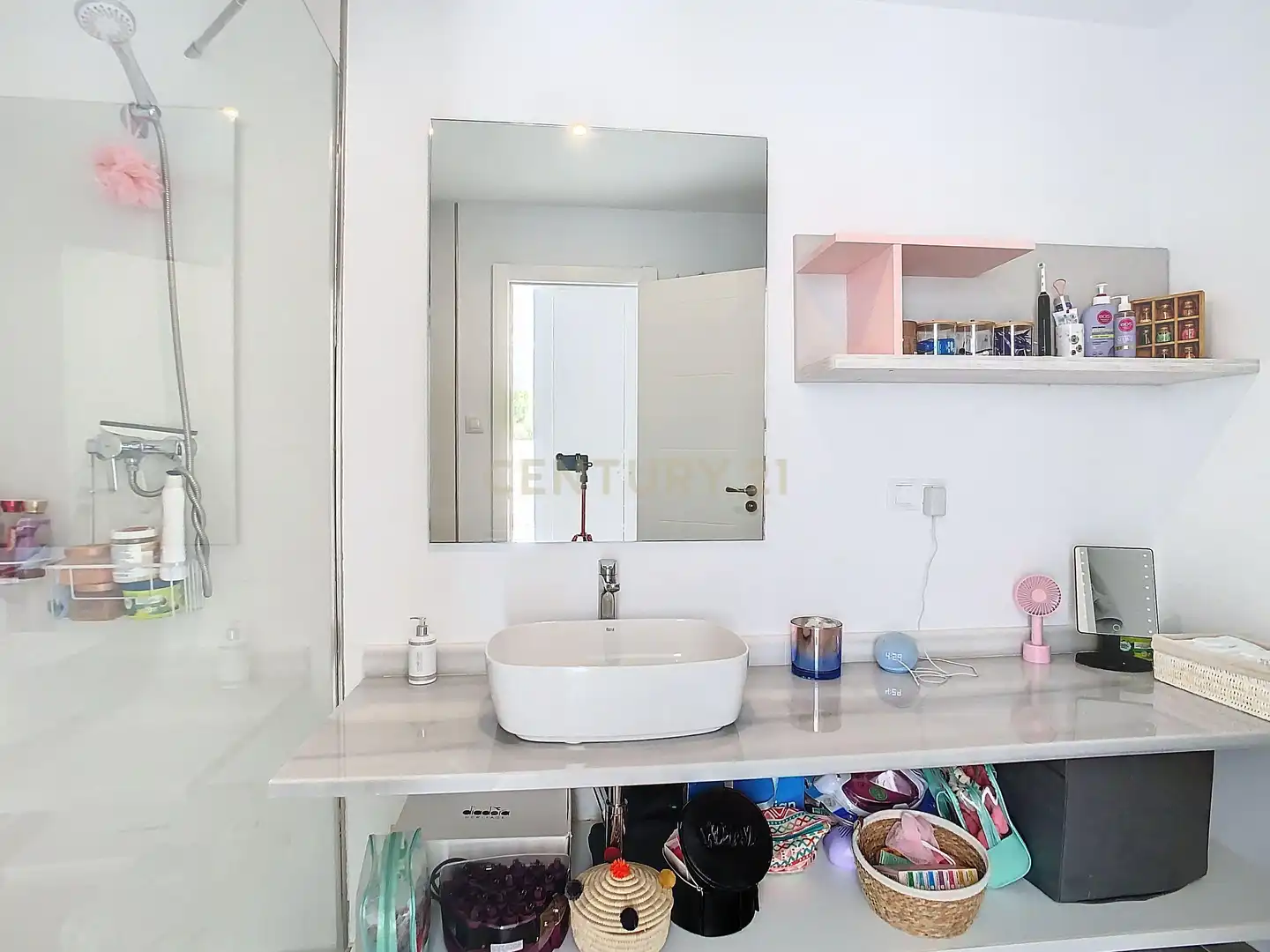 Badezimmer von Haus oder Chalet zum Verkauf in Benalmádena mit Klimaanlage, Balkon und Alarm
