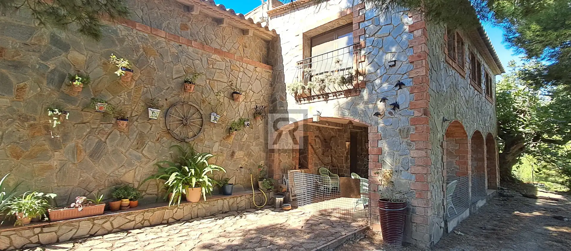 Vista exterior de Finca rústica en venta en L'Albiol con Calefacción, Jardín privado y Piscina