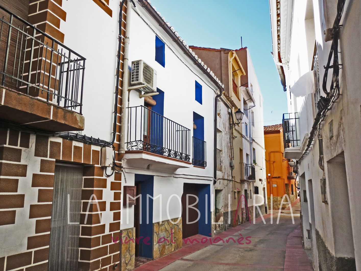 Vista exterior de Casa adosada en venta en Ariño con Aire acondicionado, Terraza y Amueblado