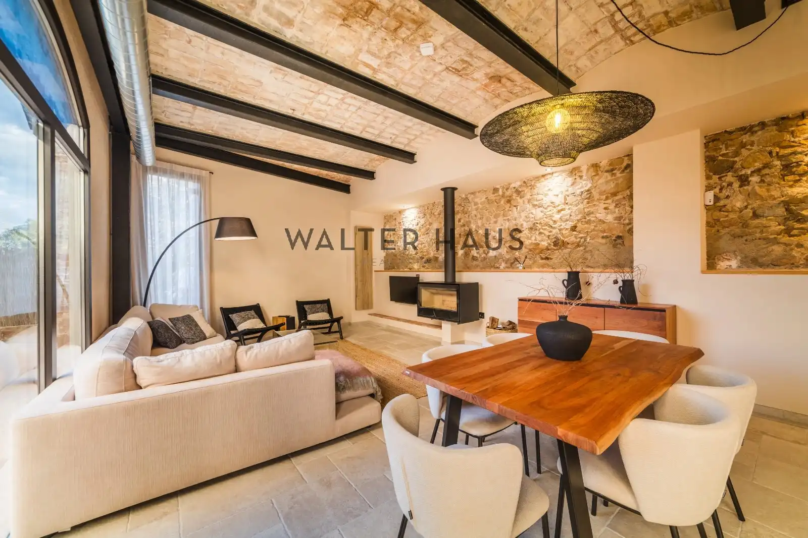 Sala de estar de Finca rústica en venta en Santa Cristina d'Aro con Calefacción, Jardín privado y Parquet