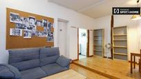 Living room of Flat to rent in  Madrid Capital  with Air Conditioner and Balcony