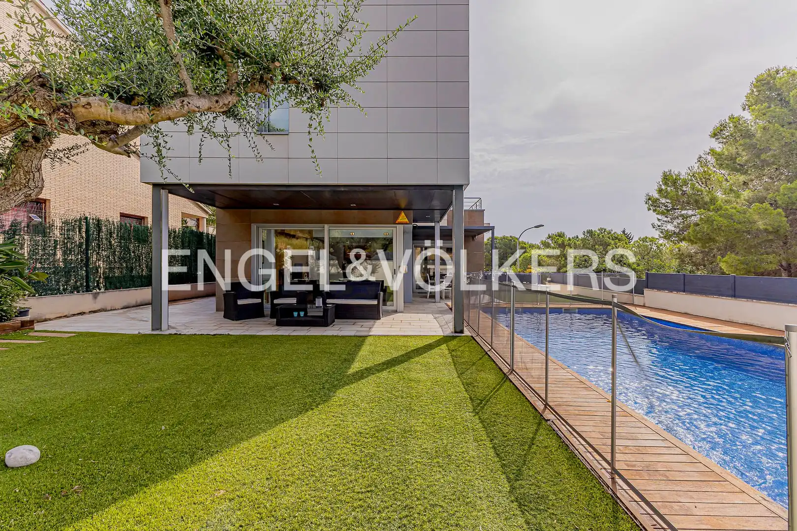 Casa con piscina en venta en El Tancat - Mas d'en Gual