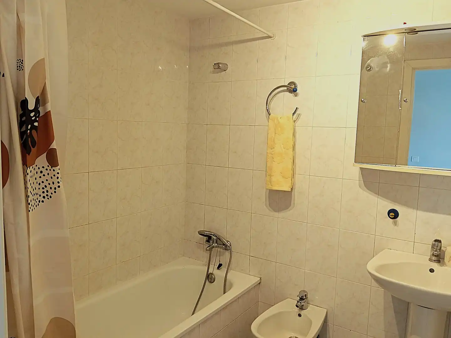 Badezimmer von Wohnung zum Verkauf in Marbella mit Möbliert, Ofen und Waschmaschine