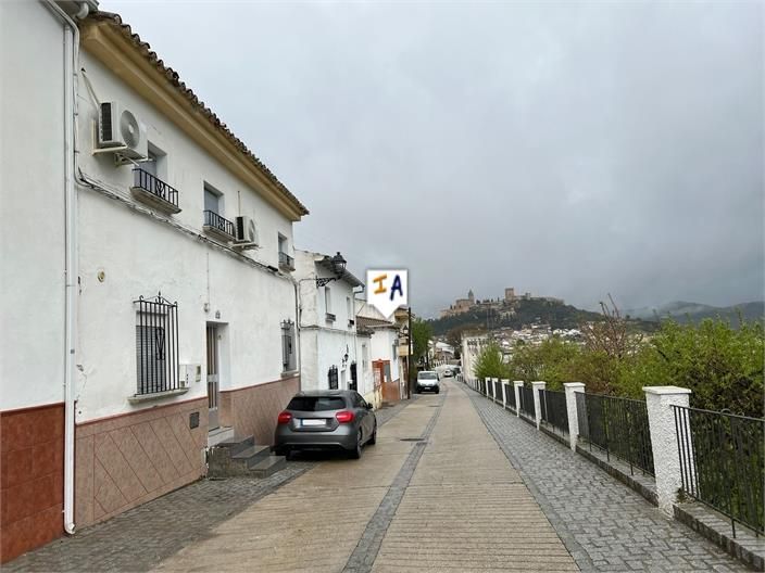 Exterior view of Single-family semi-detached for sale in Alcalá la Real  with Air Conditioner, Terrace and Storage room