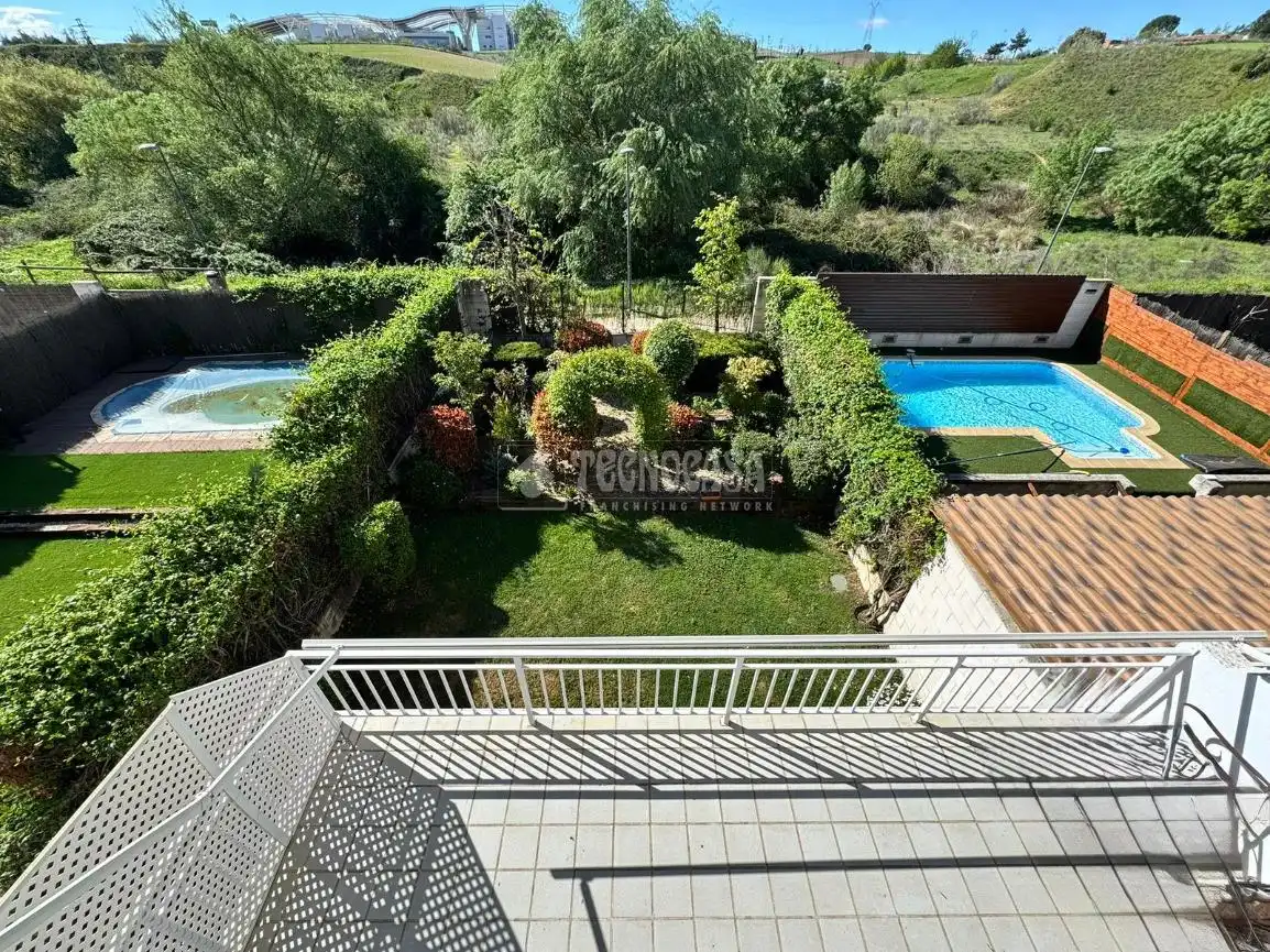 Garten von Einfamilien-Reihenhaus zum Verkauf in San Agustín del Guadalix mit Klimaanlage und Terrasse