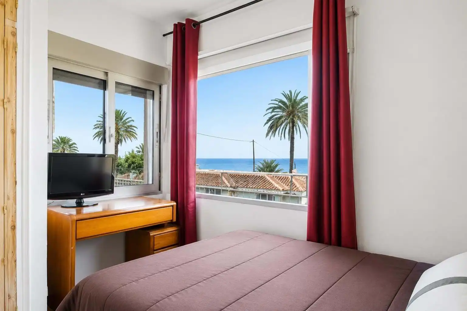 Habitación de Casa adosada en venta en Alicante / Alacant con Terraza