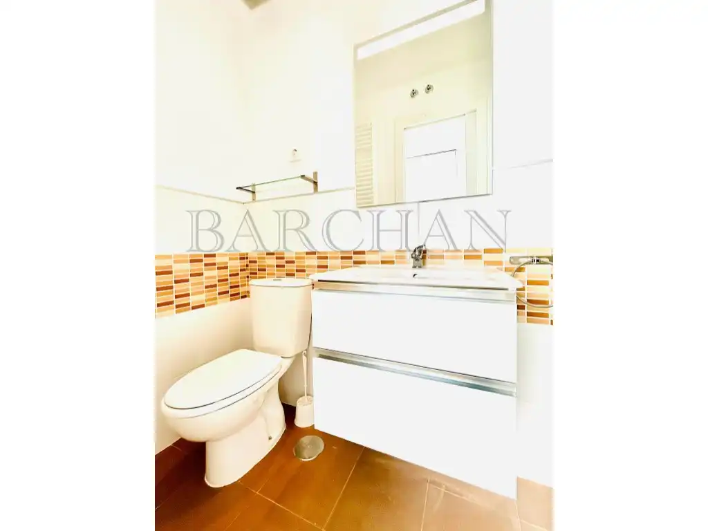 Baño de Piso para compartir en Villanueva de la Cañada