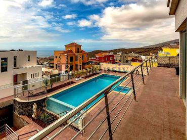 Casa amb piscina en venda a Costa Adeje